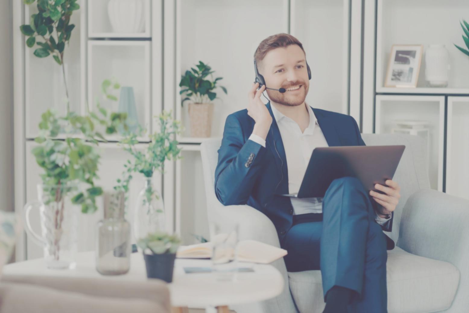 Bureau de conseil avec environnement accueillant pour discussions sur les parcours de formation